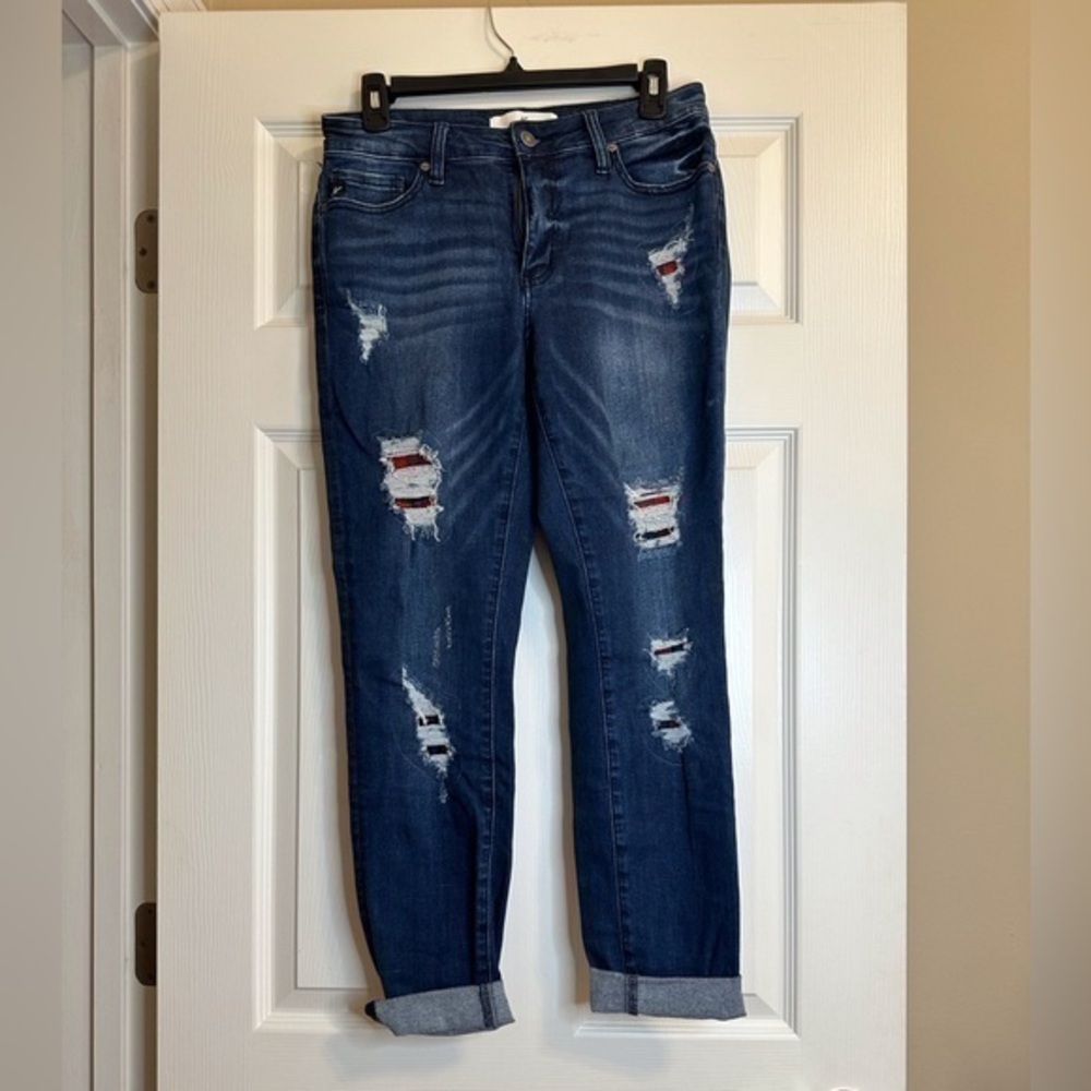 KanCan™ Dark Wash Plaid Print Backed Destructed Skinny Jean